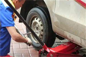 德惠附近拖车24小时服务热线电话