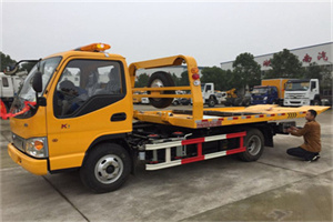 德惠哪里有拖车服务